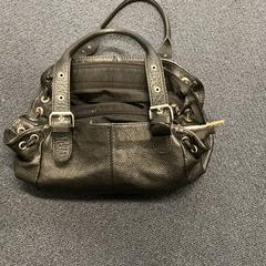 Táska, amint azt Gemeente Arnhem az iLost segítségével jelentette.