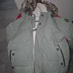 Barnjacka maat 92, lichtgroen, rapporterat av Arriva Infoshop Enschede med iLost