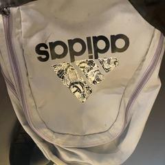 Handbag Adidas Bag, as reported by MEININGER Hotel Dresden Zentrum using iLost