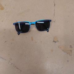 サングラス がiLostで IKEA Reims Thillois によって報告されました