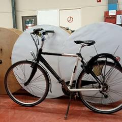الدراجة Batavus Wit/zwart herenfiets، كما تم الإبلاغ عنه بواسطة Fietsdepot Hasselt عبر iLost