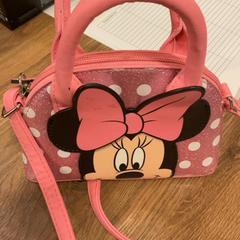 Tote bag Rose Minnie mousse, som rapportert av MEININGER Hotel Marseille Centre la Joliette ved bruk av iLost