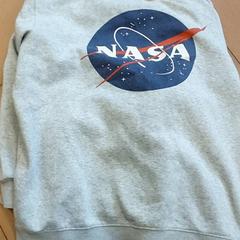 Kleding - trui, som rapportert av Regio Antwerpen - Brussel ved bruk av iLost