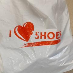 バッグ - plastieken tas がiLostで Centraal magazijn によって報告されました