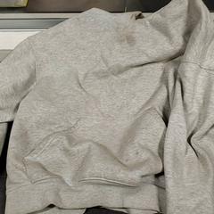 Kleding  - Trui، كما تم الإبلاغ عنه بواسطة Centraal magazijn عبر iLost