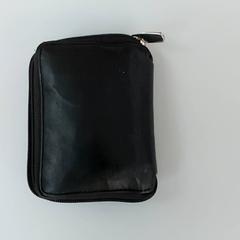 지갑 - Hofmans, iLost를 사용하여 Centraal magazijn에 보고됨