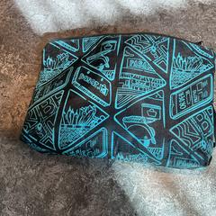 トイレバッグ Op naam van rondasih がiLostで Gemeente Amsterdam によって報告されました