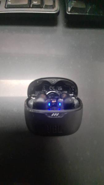 Earbuds Black JBL