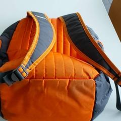 Hátizsák, amint azt Regio Limburg - Leuven az iLost segítségével jelentette.