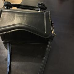 Borsa, come riportato da U-OV Utrecht utilizzando iLost