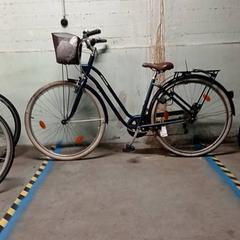 Dámsky bicykel B-twin Blauw, ako bolo nahlásené Fietsdepot Hasselt pomocou iLost