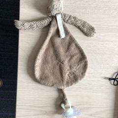 Knuffel Happy horse, Beige met speen, rapporterat av Gemeente Renkum med iLost