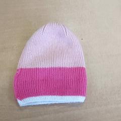 Oblečení Muts roze, jak nahlášeno Regio Limburg - Leuven pomocí iLost