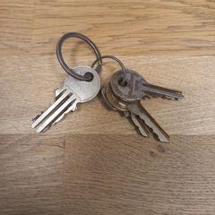 Claus, segons ha informat IKEA Braga mitjançant iLost