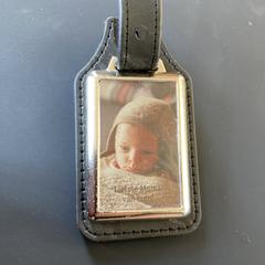 Sleutehanger met foto, jak bylo nahlášeno na iLost