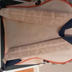 حقائب حمل وحقائب اليد rose et noir، كما تم الإبلاغ عنه بواسطة TCL عبر iLost