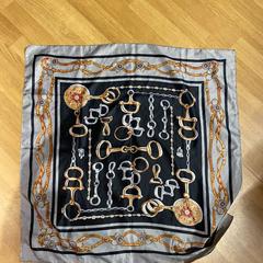 Shawl, as reported by IKEA Brno using iLost