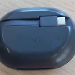 Auricolari senza fili JLAB, come riportato da Arriva West-Brabant utilizzando iLost