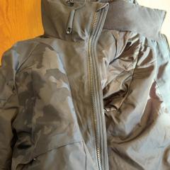 Casaco, como reportado por GVB utilizando o iLost