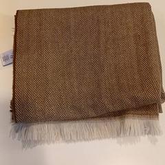 Cuscino, come riportato da RAI Amsterdam utilizzando iLost