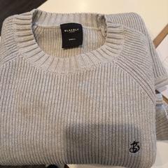 Camisola, como reportado por Inntel Hotels Utrecht Centre utilizando o iLost