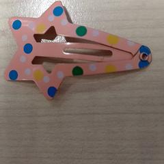 Barette rose, segons ha informat IKEA Brest Guipavas mitjançant iLost