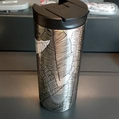 Bouteille à boire, a été signalé par Centraal magazijn utilisant iLost