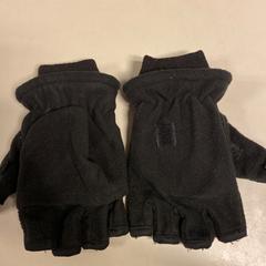Handschoenen  Zwart, segundo informou Pathé Tuschinski usando iLost