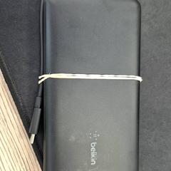Powerbank Zwart, zgłoszono przez Regio Antwerpen - Brussel przy użyciu iLost