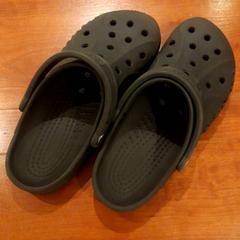 Des chaussures, a été signalé par Grand Hotel Amrath Kurhaus utilisant iLost