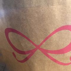 شراء هانكمولر، كما تم الإبلاغ عنه بواسطة Designer Outlet Roermond عبر iLost