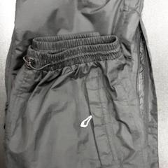 Pantalon de pluie Zwart regeb, a été signalé par Arriva Vechtdallijnen utilisant iLost