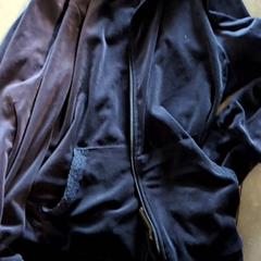 السترة Blauw، كما تم الإبلاغ عنه بواسطة Ziekenhuis Oost-Limburg عبر iLost