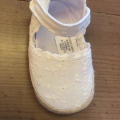 Children's shoe, as reported by Pathé Arnhem using iLost