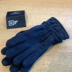 قفاز، كما تم الإبلاغ عنه بواسطة Stad Hasselt عبر iLost