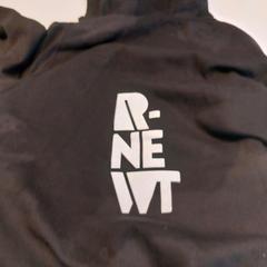 Sweatshirt, a été signalé par TU/e - Receptie Flux utilisant iLost