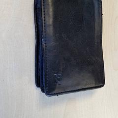 Cartera Castro Sanchez, segons ha informat Connexxion Haarlem IJmond mitjançant iLost