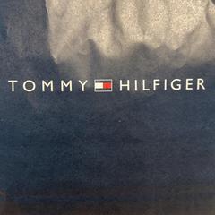 Purchase tommy hilfiger, gemeldet von Designer Outlet Roermond über iLost
