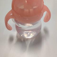 İLost kullanarak IKEA Amsterdam tarafından bildirildiği gibi Su şişesi