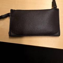 Carteira, como reportado por RET utilizando o iLost