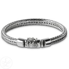 Zilvere armband van Buddha to Buddha (Ellen junior) Gevonden? Mail mij op florienweyn@outlook.com