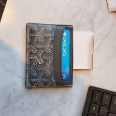 Portemonnee Rogan, zoals gemeld door Leonardo Hotel Amsterdam Rembrandtpark met iLost