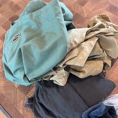 Clothing, segons ha informat Sir Adam Hotel mitjançant iLost