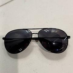 Okulary słoneczne, zgłoszono przez IKEA Toulouse przy użyciu iLost