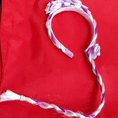 Arropa Diadeem, gisa salatu by Regio Limburg - Leuven iLost erabiliz