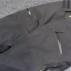 Pantalon de ski, a été signalé par SnowWorld Landgraaf utilisant iLost