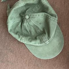 Kšiltovka, jak nahlášeno Pathé Schouwburgplein pomocí iLost