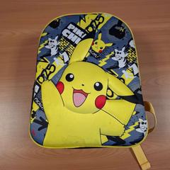 Hátizsák rugzak Pikachu, amint azt Connexxion Noord Holland Noord Alkmaar az iLost segítségével jelentette.