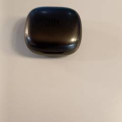 ヘッドホンケース がiLostで Padualaan 99 によって報告されました