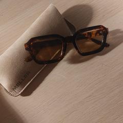 Meller bril, jak bylo nahlášeno na iLost